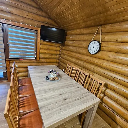 Toparti Roenkhaz Apartment *
